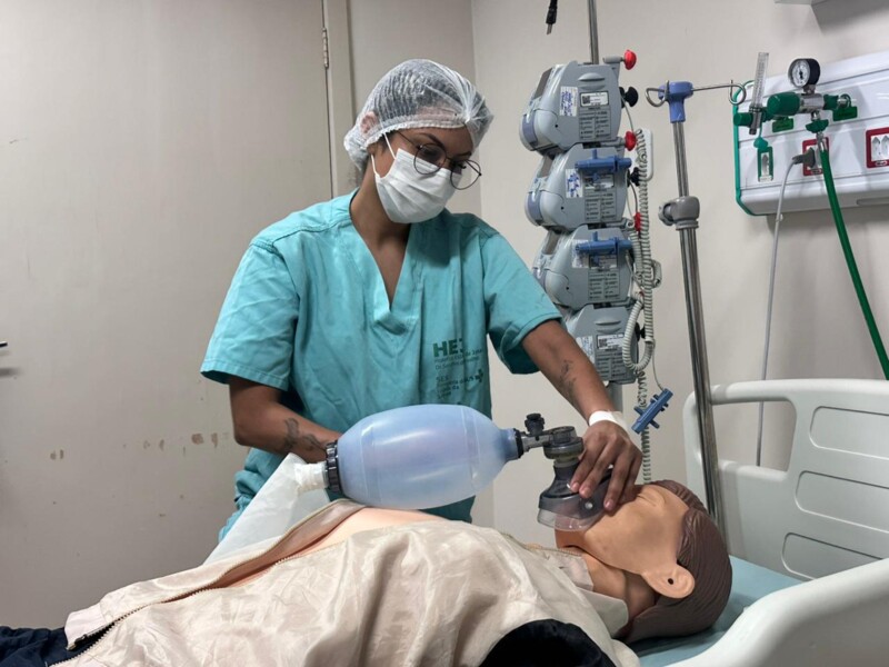 treinamento-sobre-parada-cardiorrespiratoria-fortalece-a-seguranca-assistencial-no-hej